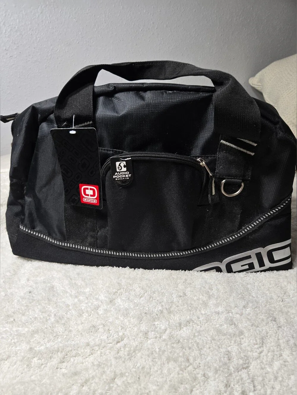 NWT OGIO HALF DOME BLACK DUFFEL CARRY ON Small